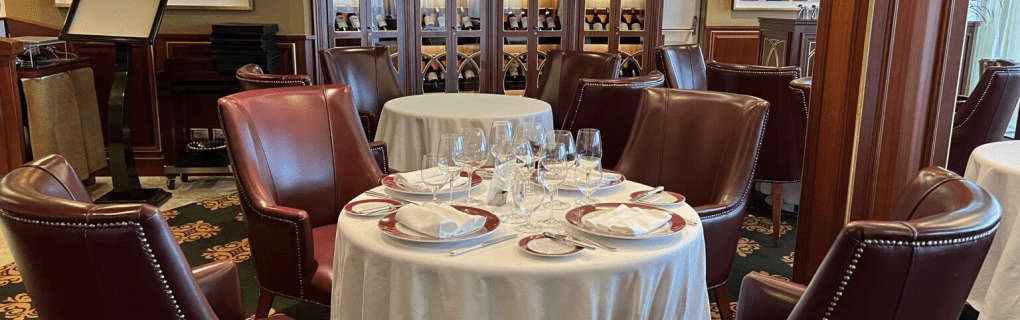 A Foodie`s Paradise: Exploring Oceania Cruises` Culinary Excellence and Specialty Dining Options