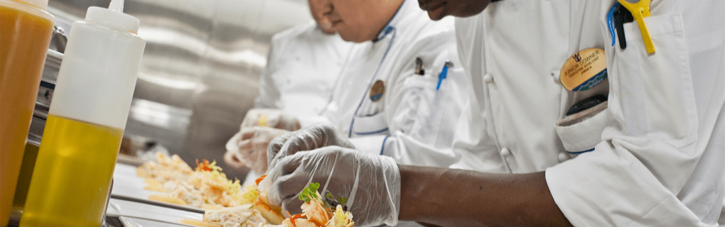 Cruise Line Cooking Classes: Learn from the Pros at Sea