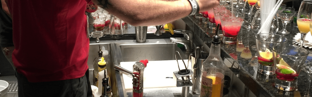 Cruise Line Mixology Classes: Craft Cocktails at Sea