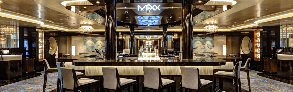 Cruise Ship Bars: Where to Find the Best Drinks at Sea