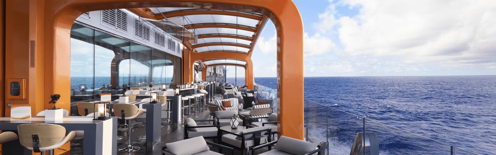 Cruise Ship Bars: Where to Find the Best Drinks at Sea