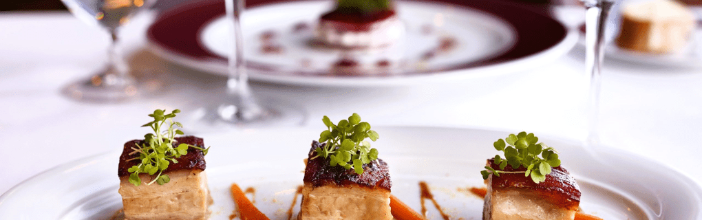 Culinary Delights at Sea: A Foodie`s Guide to Oceania Cruises` Renowned Dining Options