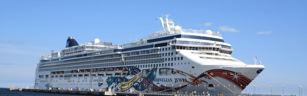 Discover the Freedom of Freestyle Cruising: How Norwegian Cruise Line Revolutionized Dining at Sea