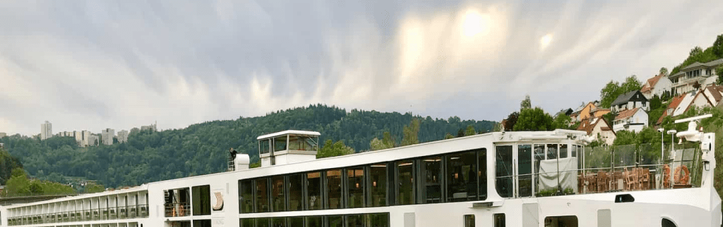 Discover the Secrets of Viking River Cruises: Why They`re Perfect for Adventure-Seeking Travelers