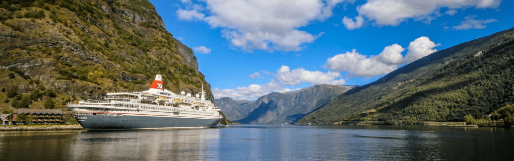 Embark on Norway`s Breathtaking Fjords: An Insider`s Look at Hurtigruten`s Authentic Coastal Voyages