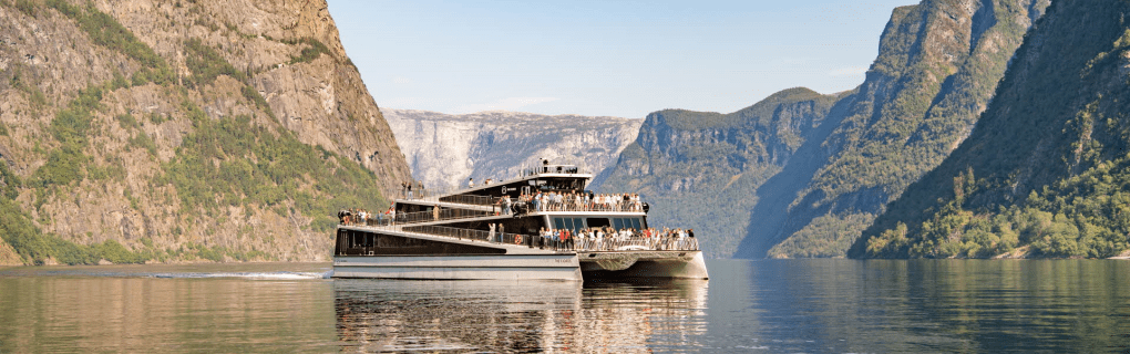 Embark on Norway`s Breathtaking Fjords: An Insider`s Look at Hurtigruten`s Authentic Coastal Voyages