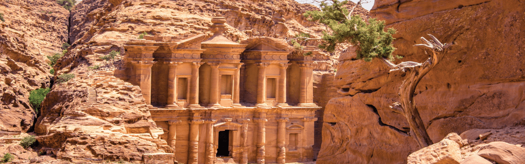 Exclusive Access: How Tauck Tours Offer Insider Perspectives to the World`s Most Iconic Destinations