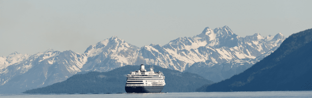 Exploring Alaska by Cruise: Must-See Ports and Excursions