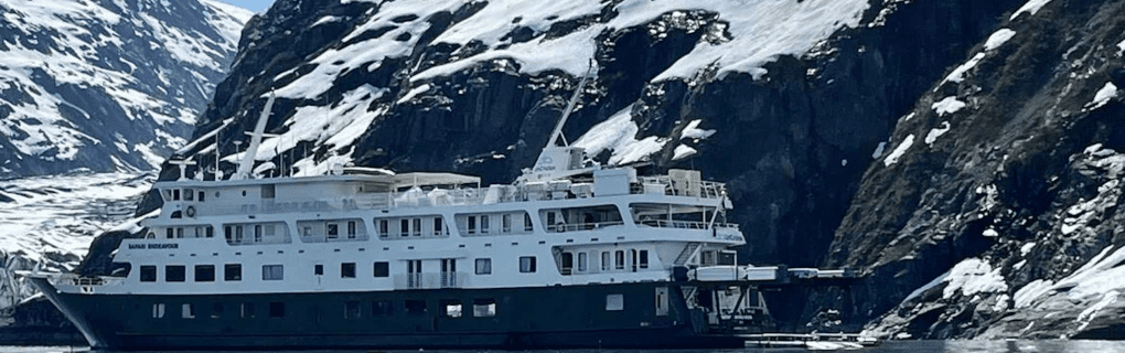 Exploring Alaska`s Hidden Gems: An Insider`s Guide to UnCruise Adventures` Small Ship Expeditions