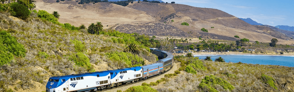 Exploring America`s Scenic Wonders: A Guide to Amtrak Vacations` Top Itineraries and Destinations