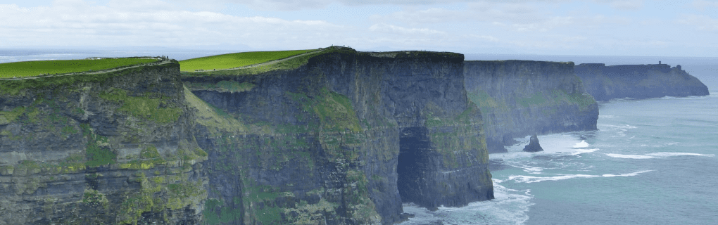 Exploring Ireland`s Emerald Isle: Why Europe Express Offers the Best Dublin and Northern Ireland Tours