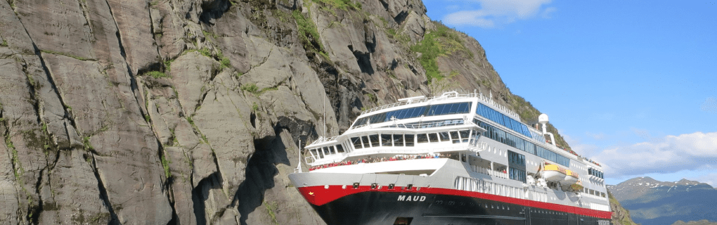 Exploring the Hidden Gems of Norway: A Journey with Hurtigruten Along the Norwegian Coast