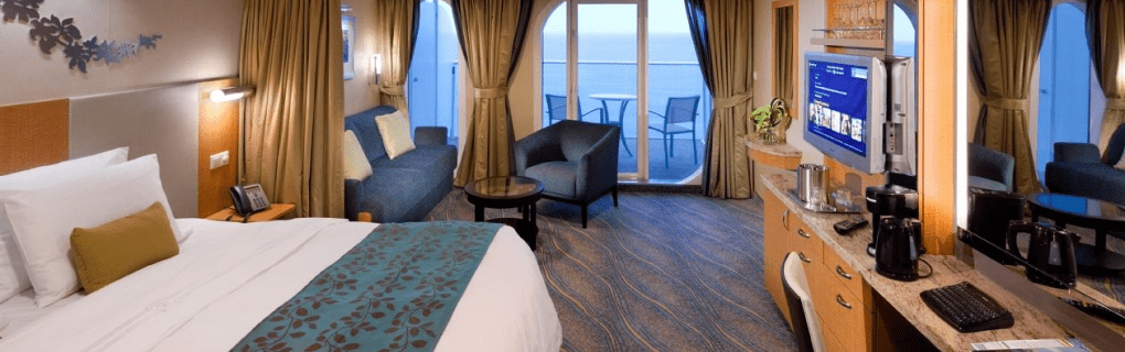Exploring the Oasis Class: What Makes Royal Caribbean`s Largest Ships So Popular?