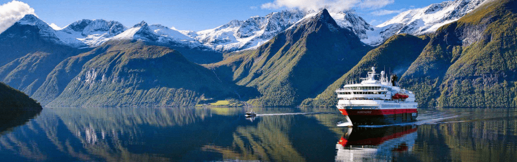 Exploring the Wild Heart of Norway: A Journey with Hurtigruten`s Coastal Voyages