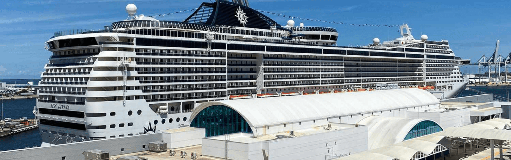 Exploring the World in Style: A Guide to Uniworld`s All-Inclusive Luxury River Cruises