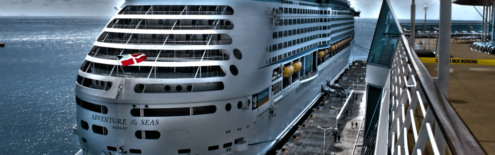Luxury on the Water: A Guide to Uniworld`s Themed River Cruises and Exclusive Excursions
