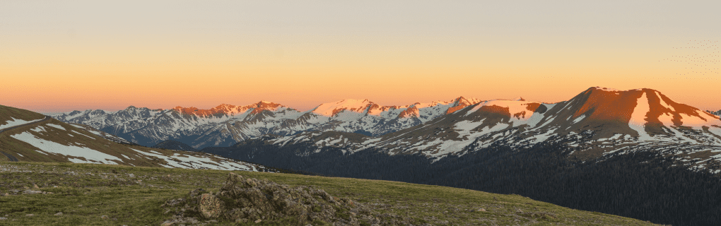 Panoramic Wonders: How Rocky Mountaineer`s Glass-Domed Trains Offer the Best Scenic Views of Western Canada