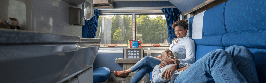 Top 7 Amtrak Vacations for Exploring America`s Scenic Landscapes in 2025